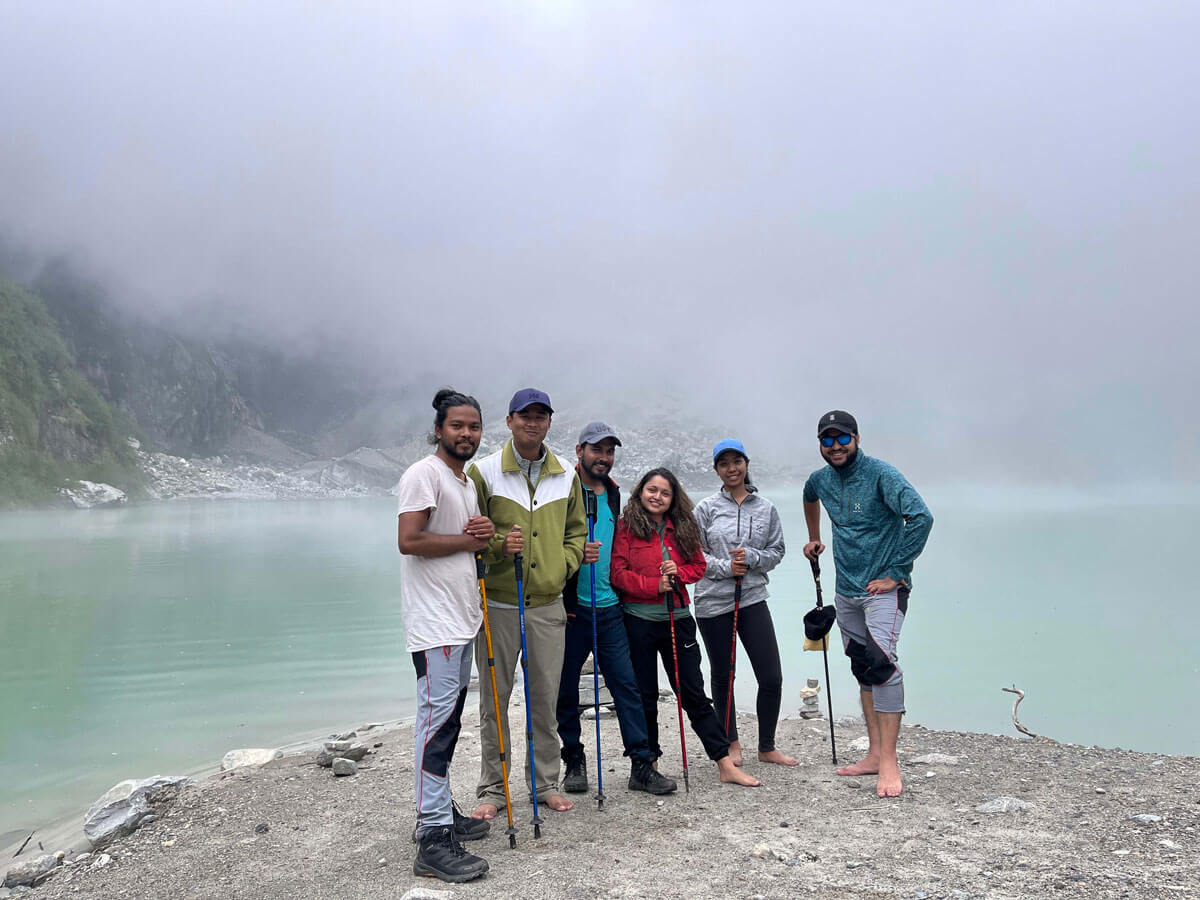 Optimum team treks to "Kapuche" the Virgin ice lake